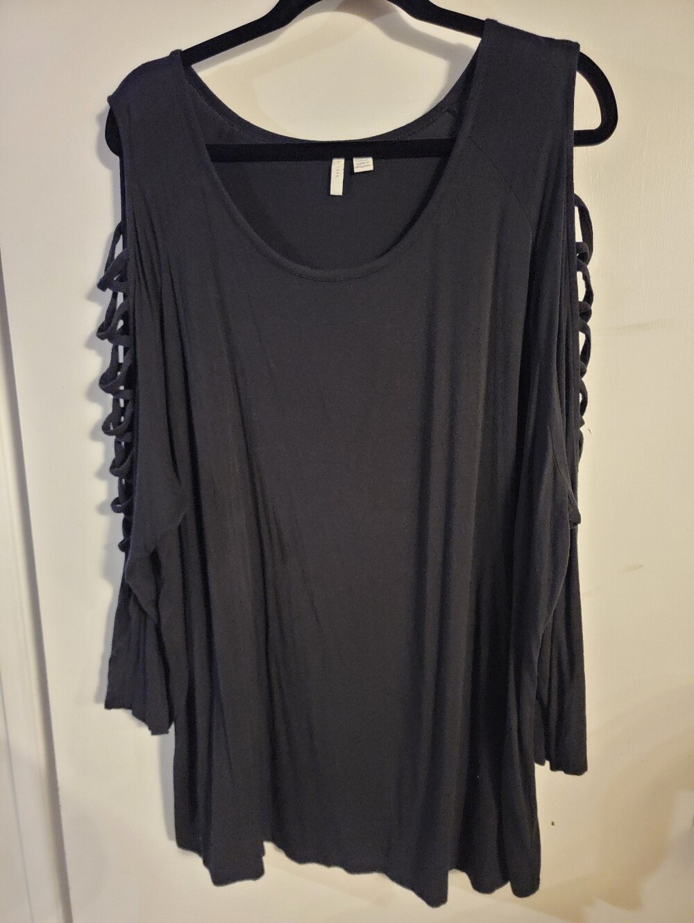 Cato Black Cold-Shoulder Knit Top with Ladder Sleeve Detail
